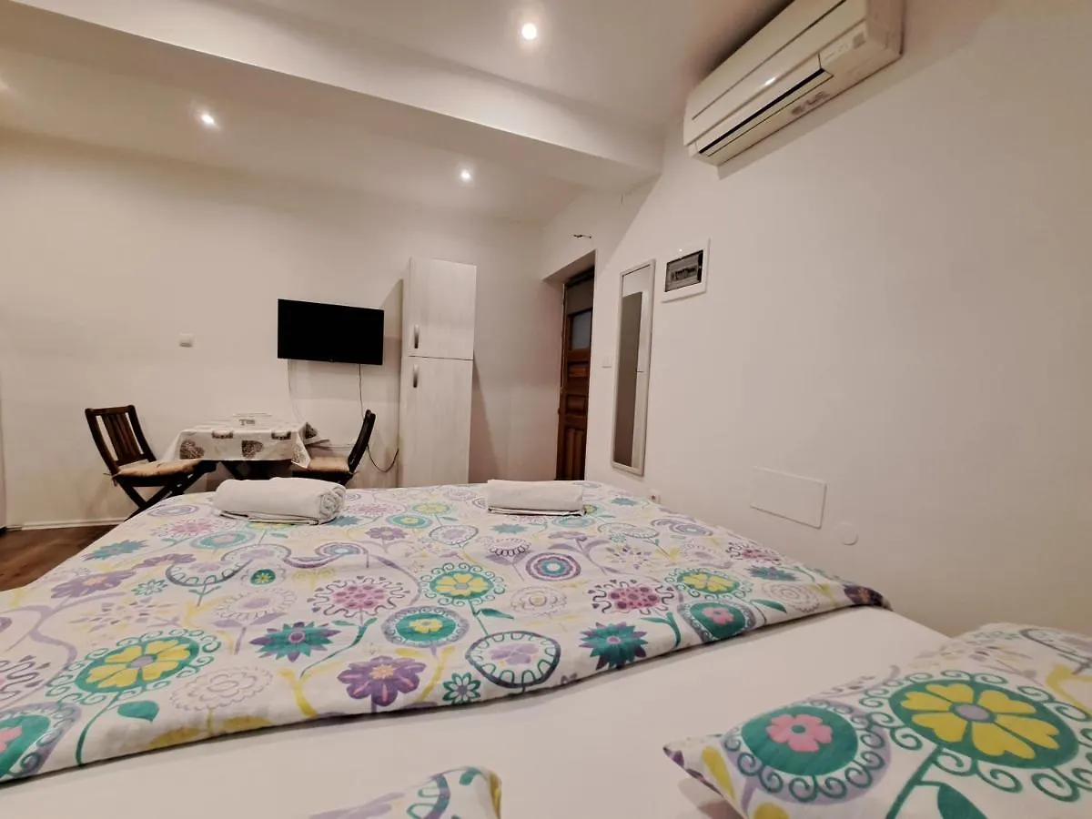 Meressa Nina&Leo Studio Apartments Novigrad Istria