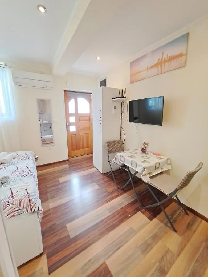 Meressa Nina&Leo Studio Apartments Novigrad Istria