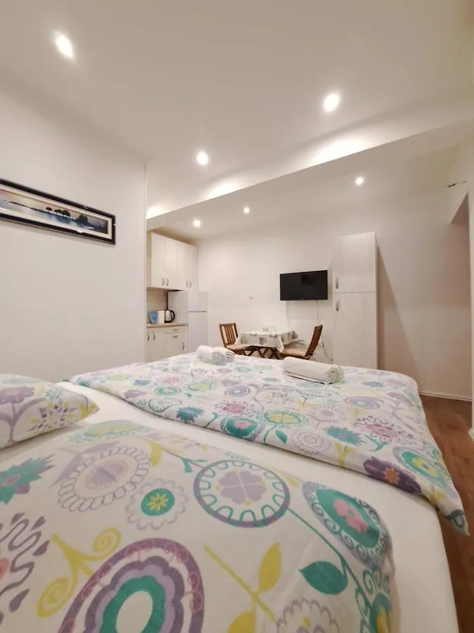 Meressa Nina&Leo Studio Apartments Novigrad Istria 0*,  Croazia