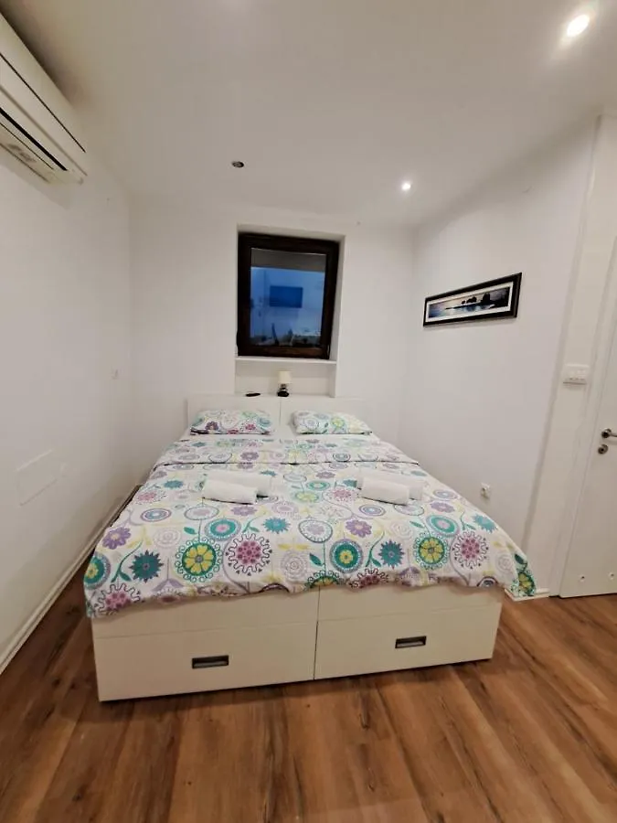 Meressa Nina&Leo Studio Apartments Novigrad Istria