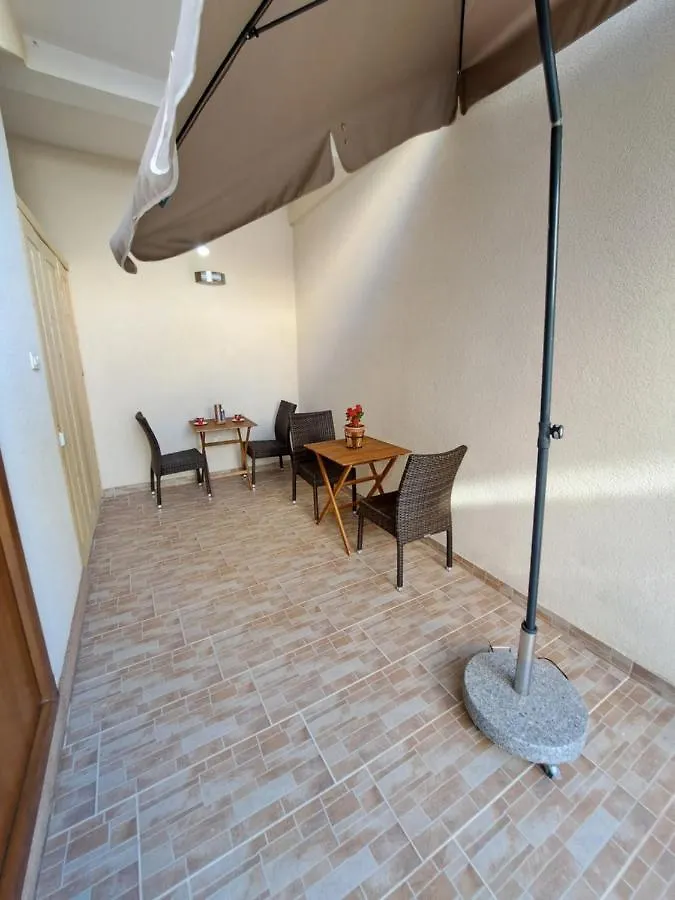 Meressa Nina&Leo Studio Apartments Novigrad Istria