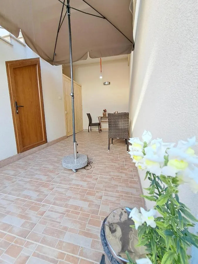 Meressa Nina&Leo Studio Apartments Novigrad  0*, Novigrad (Istria) Croatia