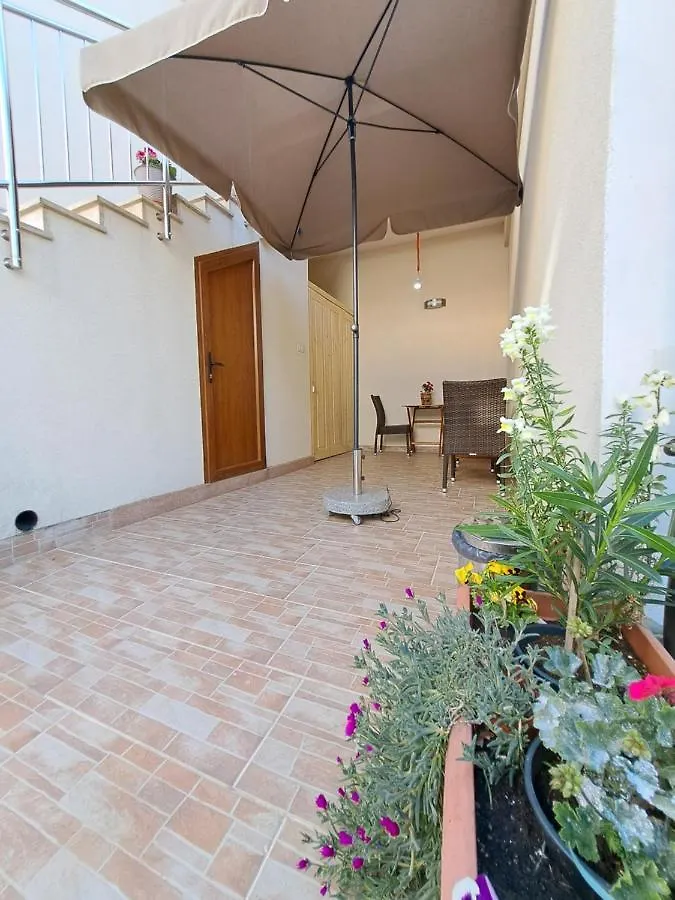 Meressa Nina&Leo Studio Apartments Novigrad